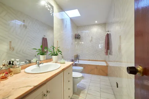 House for sale in Vilassar de Mar, Barcelona, Spain 3 bedrooms, 110 sq.m. No. 167109 - photo 9