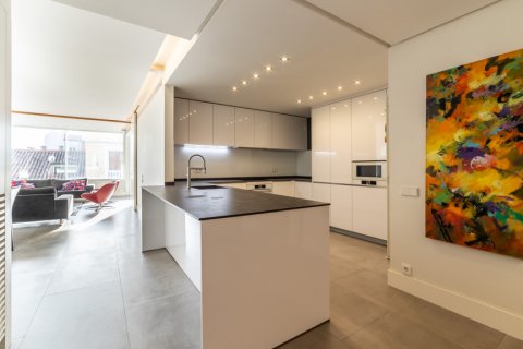 Apartamento en alquiler Madrid, España 3 dormitorios, 220 m2 No. 107192 - foto 16
