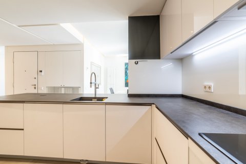 Apartamento en alquiler Madrid, España 3 dormitorios, 220 m2 No. 107192 - foto 17