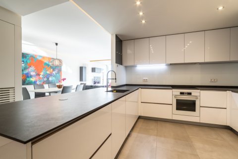 Apartamento en alquiler Madrid, España 3 dormitorios, 220 m2 No. 107192 - foto 1
