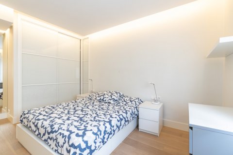 Apartamento en alquiler Madrid, España 3 dormitorios, 220 m2 No. 107192 - foto 2