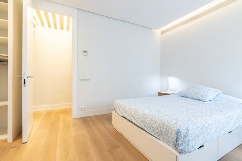 Apartamento en alquiler Madrid, España 3 dormitorios, 220 m2 No. 107192 - foto 8