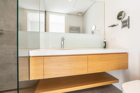 Apartamento en alquiler Madrid, España 3 dormitorios, 220 m2 No. 107192 - foto 30