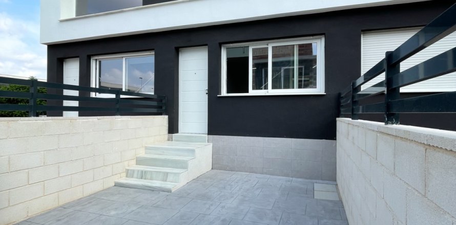 Townhouse in Gran Alacant, Alicante, Spain 2 bedrooms, 110 sq.m. No. 189546