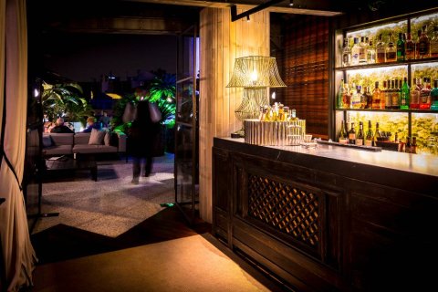 Propiedad comercial en venta en Barcelona, España 75 m2 No. 144127 - foto 1