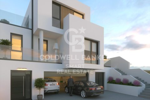 House for sale in A Coruna, Spain 4 bedrooms, 362 sq.m. No. 158605 - photo 5