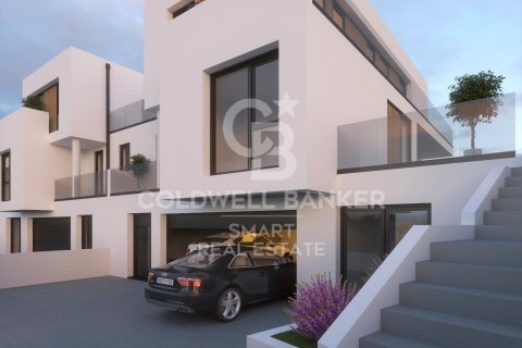 House for sale in A Coruna, Spain 4 bedrooms, 362 sq.m. No. 158605 - photo 6