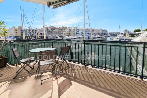 Apartment for sale in Empuriabrava, Girona, Spain 3 bedrooms, 109 sq.m. No. 158608 - photo 1