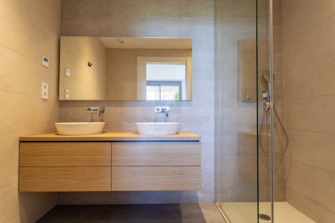 Продажа квартиры в Салоу, Таррагона, Испания 2 спальни, 80м2 №158606 - фото 26