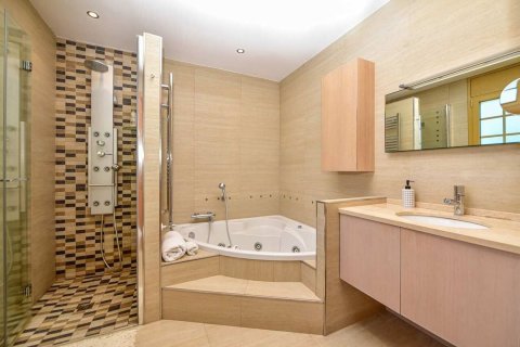 House à vendre à Platja D'aro, Girona, Espagne, 4 chambres, 238 m2 No. 168503 - photo 16