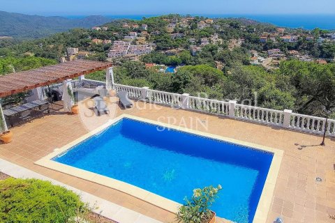 Hus i Lloret de Mar, Girona, Spanien 6 sovrum, 175 kvm. Nr. 168505