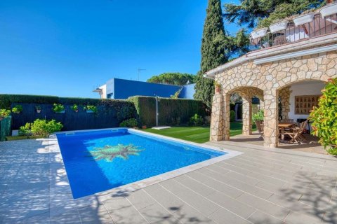 Продажа дома в С'Агаро, Герона, Испания 5 спален, 254м2 №168504 - фото 8