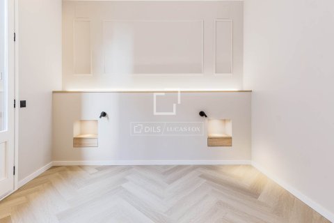 Apartament w Barcelona, Hiszpania 3 sypialnie, 131 mkw. nr 150986 – zdjęcie 11