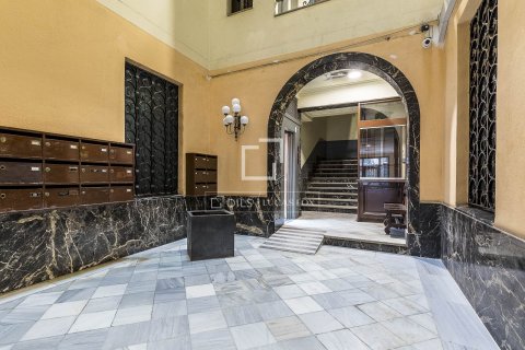 Apartament w Barcelona, Hiszpania 3 sypialnie, 131 mkw. nr 150986 – zdjęcie 29