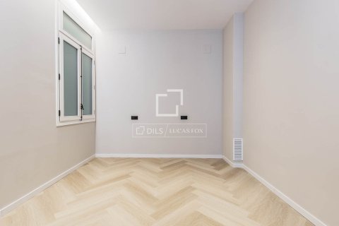 Apartament w Barcelona, Hiszpania 3 sypialnie, 131 mkw. nr 150986 – zdjęcie 16