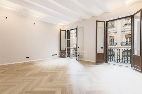 Apartament w Barcelona, Hiszpania 3 sypialnie, 131 mkw. nr 150986 – zdjęcie 2