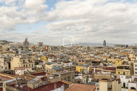 Apartament w Barcelona, Hiszpania 3 sypialnie, 131 mkw. nr 150986 – zdjęcie 27