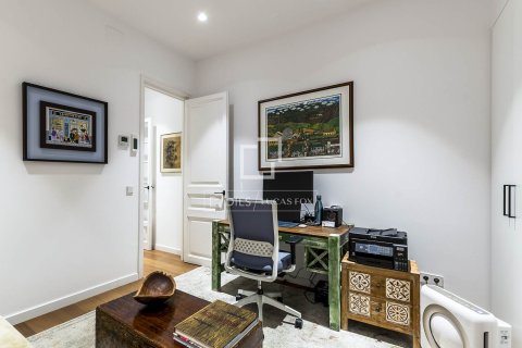 Appartamento in vendita a Barcelona, Spagna 3 camere da letto, 198 mq. N° 150989 - foto 27