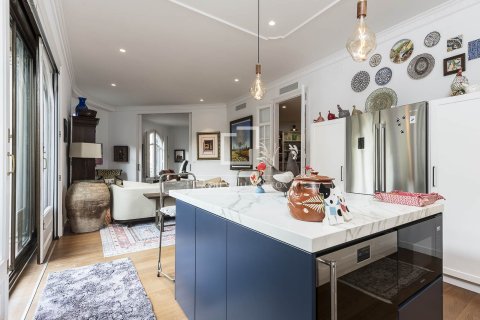 Appartamento in vendita a Barcelona, Spagna 3 camere da letto, 198 mq. N° 150989 - foto 8