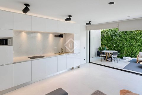 Apartament w Barcelona, Hiszpania 3 sypialnie, 154 mkw. nr 150992 – zdjęcie 15