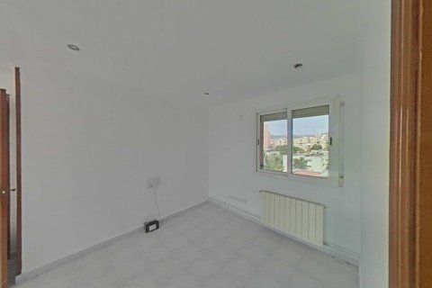 Apartment for sale in Barcelona, Spain 3 bedrooms, 81 sq.m. No. 167095 - photo 15