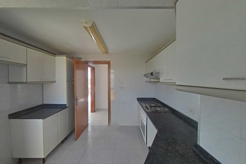 Apartment for sale in Barcelona, Spain 3 bedrooms, 81 sq.m. No. 167095 - photo 5