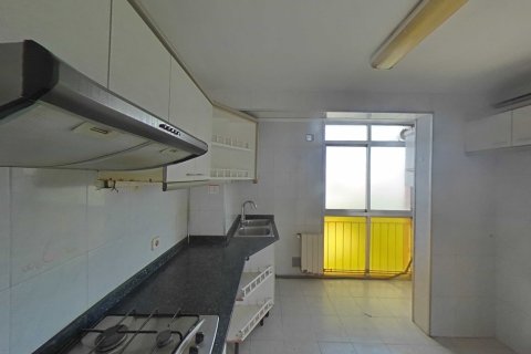 Apartment for sale in Barcelona, Spain 3 bedrooms, 81 sq.m. No. 167095 - photo 8