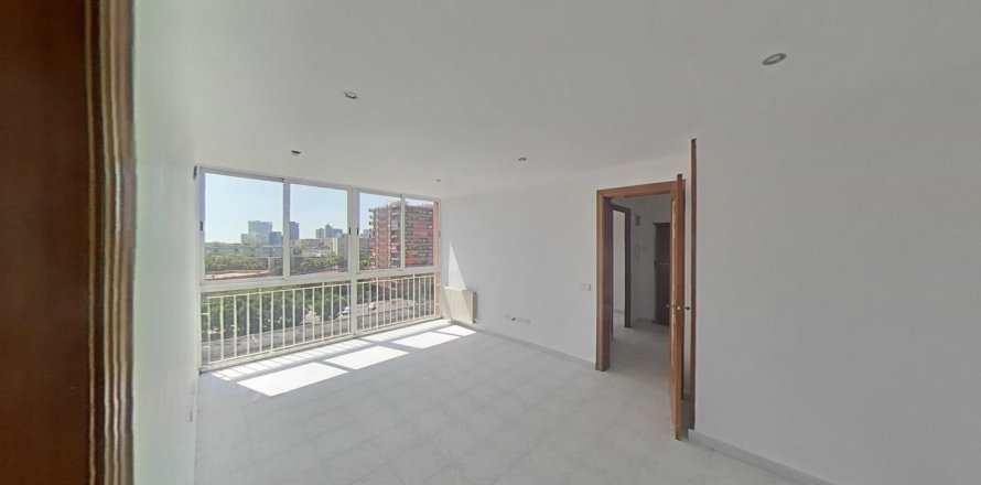 Apartment in Barcelona, Spain 3 bedrooms, 81 sq.m. No. 167095