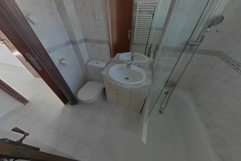 Apartment for sale in Barcelona, Spain 3 bedrooms, 81 sq.m. No. 167095 - photo 22