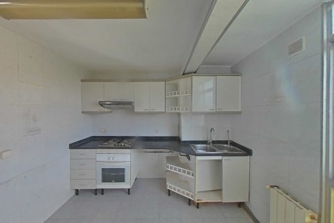 Apartment for sale in Barcelona, Spain 3 bedrooms, 81 sq.m. No. 167095 - photo 6