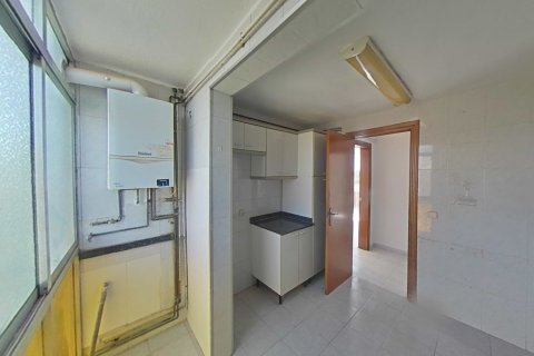 Apartment for sale in Barcelona, Spain 3 bedrooms, 81 sq.m. No. 167095 - photo 10