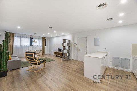 Huoneisto myytävänä Terrassa, Barcelona, Espanja, 3 makuuhuonetta, 120 m2 No. 167096 - kuva 4