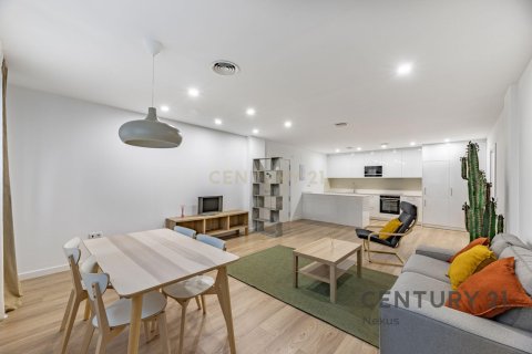 Huoneisto myytävänä Terrassa, Barcelona, Espanja, 3 makuuhuonetta, 120 m2 No. 167096 - kuva 3