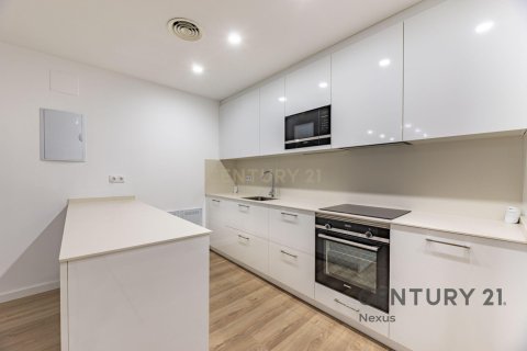 Appartamento a Terrassa, Barcelona, Spagna 3 camere da letto, 120 mq. N° 167096