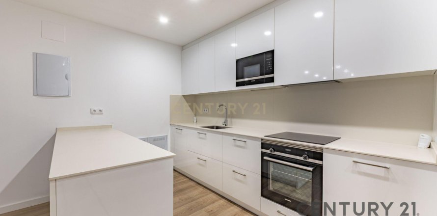 Huoneisto Terrassa, Barcelona, Espanja 3 makuuhuonetta, 120 m2 No. 167096