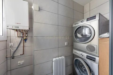 Apartment for sale in Barcelona, Spain 2 bedrooms, 101 sq.m. No. 167092 - photo 29