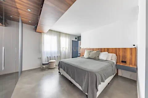 Apartment for sale in Barcelona, Spain 2 bedrooms, 101 sq.m. No. 167092 - photo 19