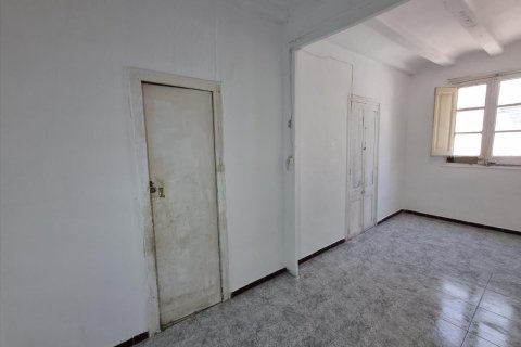 Apartment for sale in Barcelona, Spain 3 bedrooms, 79 sq.m. No. 167094 - photo 9