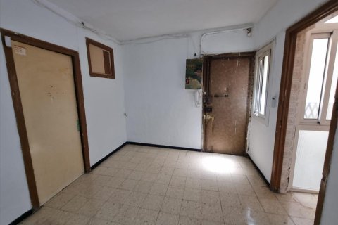 Apartment for sale in Barcelona, Spain 3 bedrooms, 79 sq.m. No. 167094 - photo 6