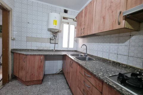 Apartment for sale in Barcelona, Spain 3 bedrooms, 79 sq.m. No. 167094 - photo 3