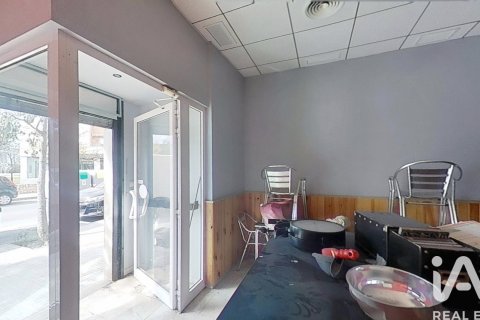 Commercial property in Tortosa, Tarragona, Spain 51 sq.m. No. 185013