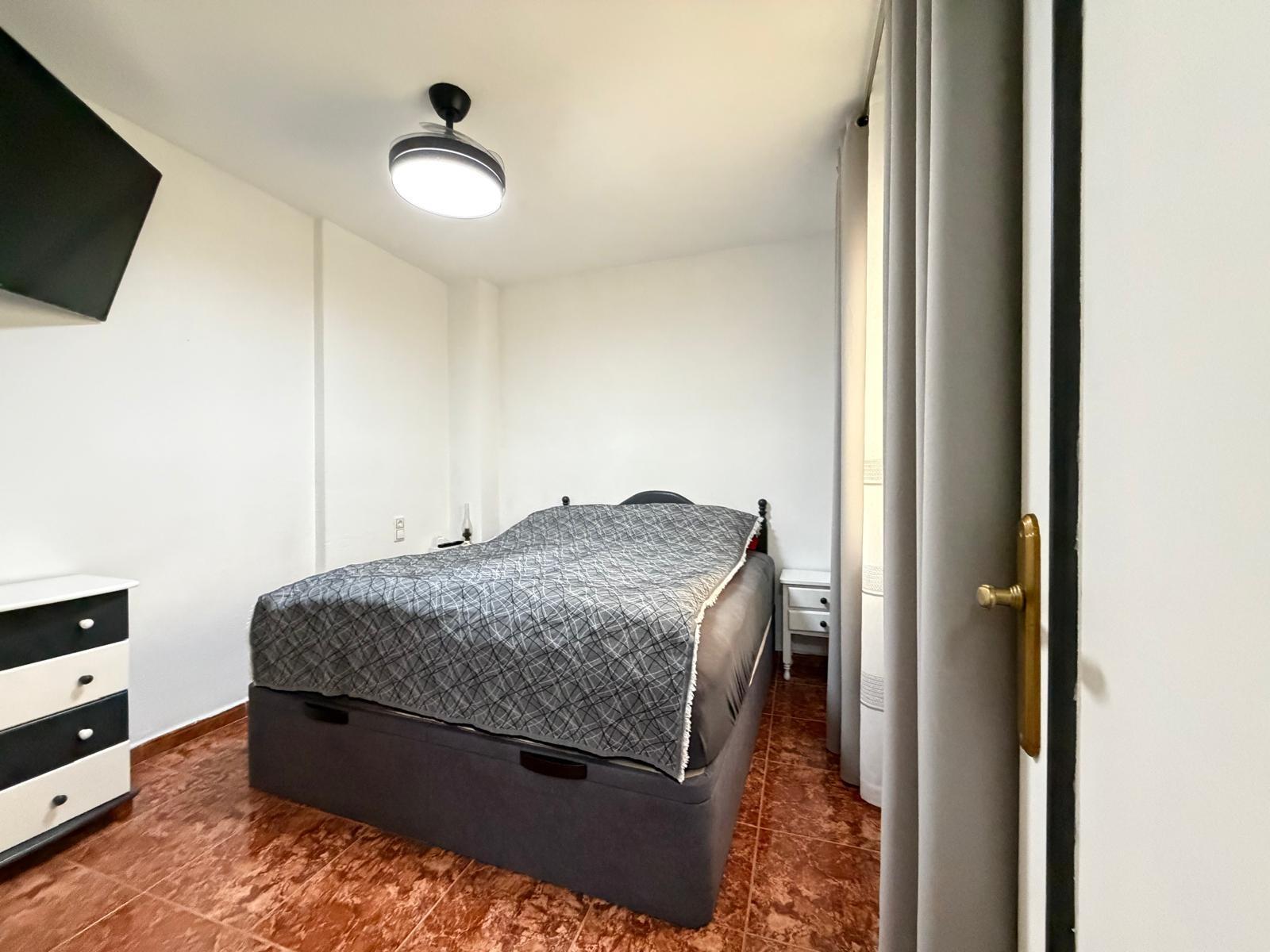 Apartamento en Torrevieja, Alicante, España 1 dormitorio, 48 m2 No. 182929