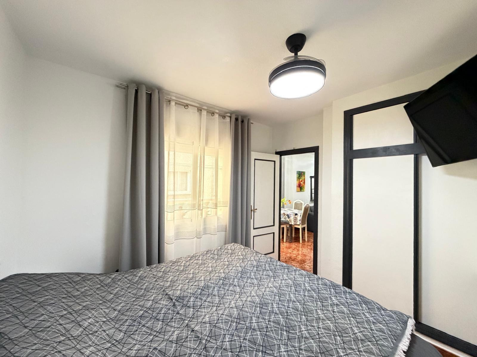 Apartamento en Torrevieja, Alicante, España 1 dormitorio, 48 m2 No. 182929
