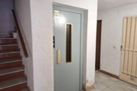 Apartment for sale in Torrevieja, Alicante, Spain 1 bedroom, 117 sq.m. No. 182928 - photo 30