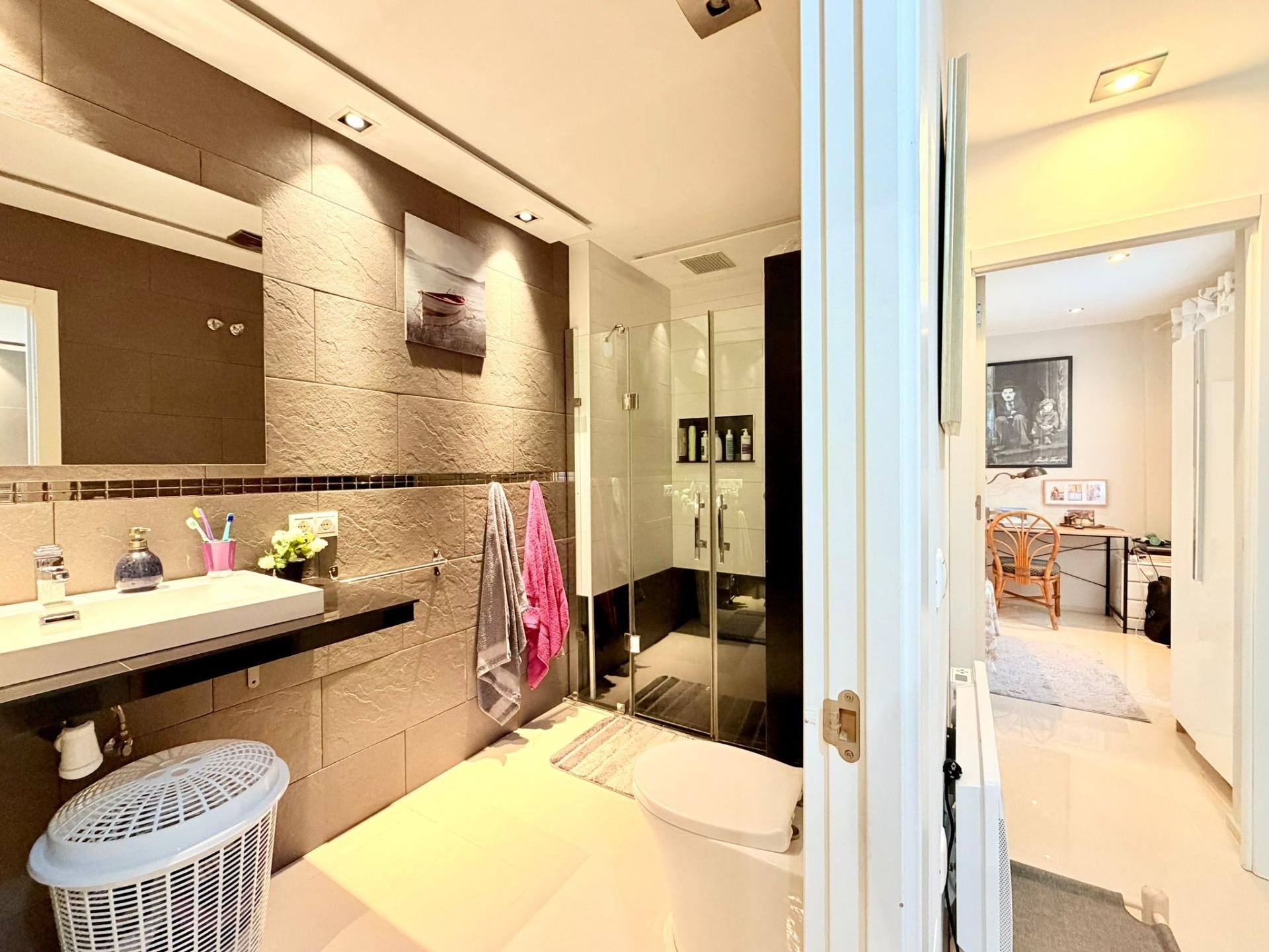 Bungalow in La Florida, Alicante, Spain 2 bedrooms, 77 sq.m. No. 182926