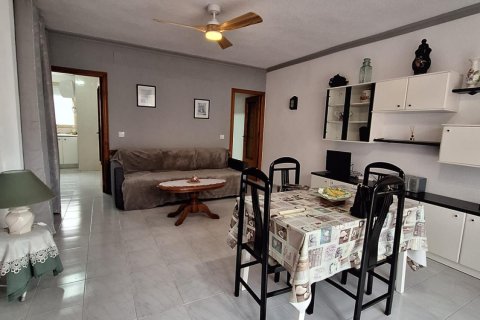 Takvåning till salu i Torrevieja, Alicante, Spanien 2 sovrum, Nr. 182924 - foto 2