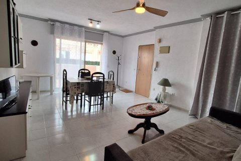 Takvåning till salu i Torrevieja, Alicante, Spanien 2 sovrum, Nr. 182924 - foto 3
