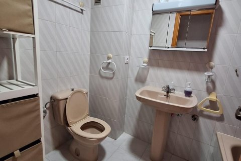Takvåning till salu i Torrevieja, Alicante, Spanien 2 sovrum, Nr. 182924 - foto 9