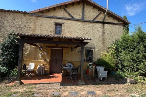 Huoneisto myytävänä Cabreros Del Rio, Leon, Espanja, 3 makuuhuonetta, 242 m2 No. 192136 - kuva 30