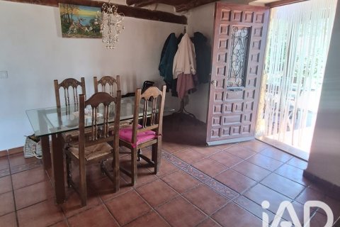 Huoneisto myytävänä Cabreros Del Rio, Leon, Espanja, 3 makuuhuonetta, 242 m2 No. 192136 - kuva 13